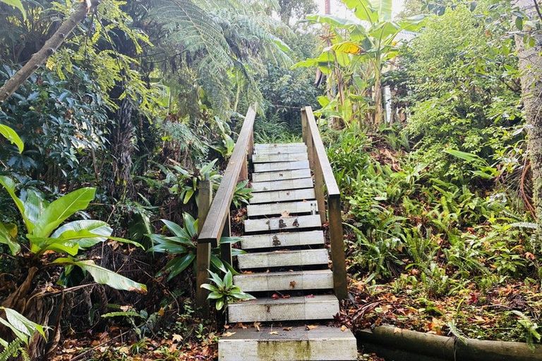 Photo of property in 7 Greys Lane, Paihia, 0200