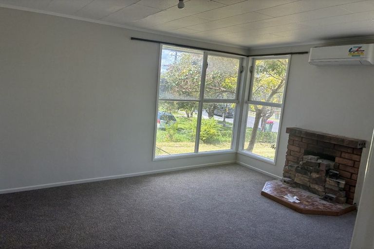 Photo of property in 16 Rapson Road, Otara, Auckland, 2023