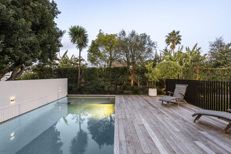 Photo of property in 41 Sackville Street, Grey Lynn, Auckland, 1021