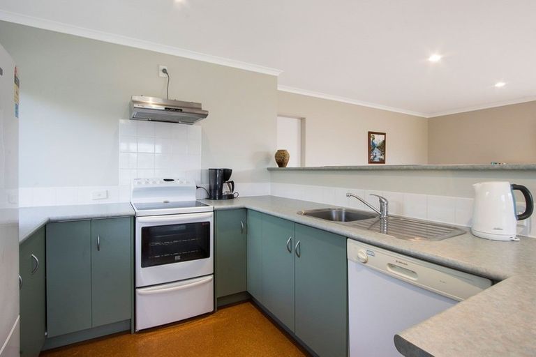 Photo of property in 5 Longboard Drive, Waihi Beach, 3611