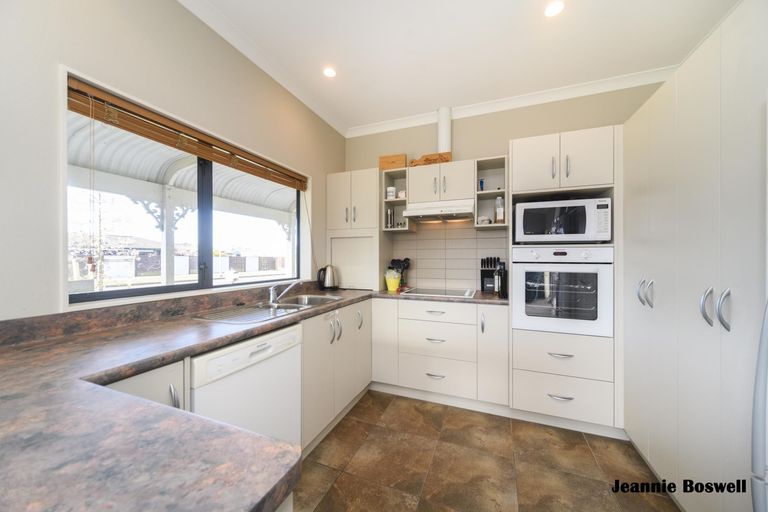 Photo of property in 71 Bryant Street, Takaro, Palmerston North, 4412