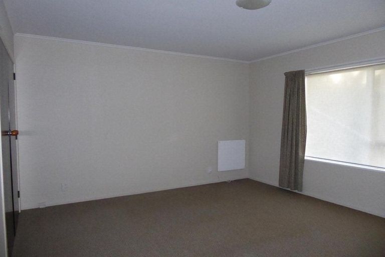 Photo of property in 19 Harbour View Road, Harbour View, Lower Hutt, 5010