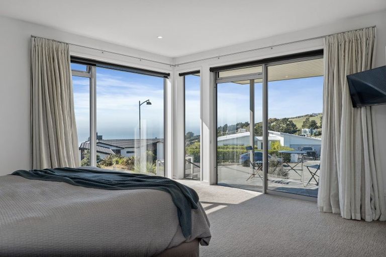 Photo of property in 21 Parkridge Place, Mount Pleasant, Christchurch, 8081