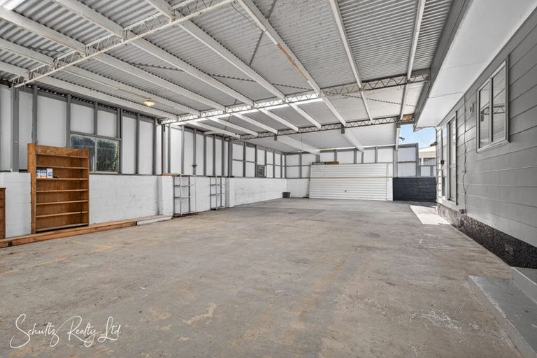Photo of property in 27 Hurndall Street East, Maungaturoto, 0520