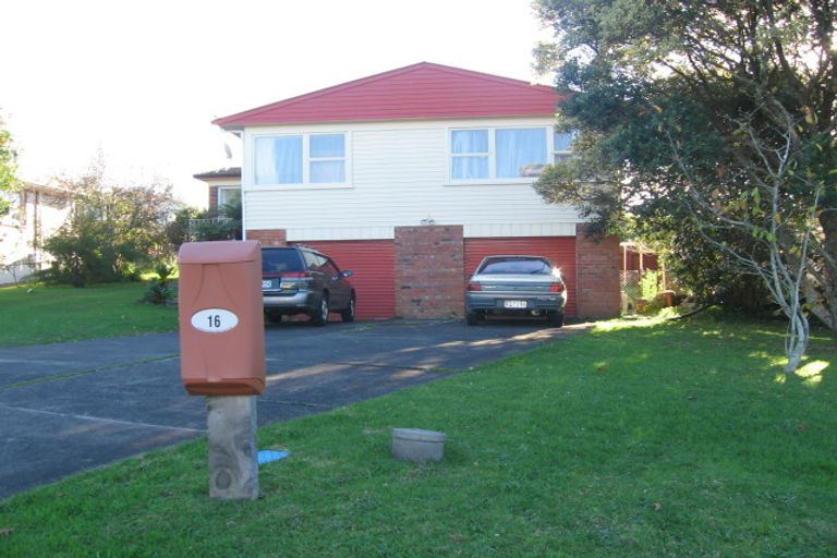 Photo of property in 16 Glenmore Road, Sunnyhills, Auckland, 2010