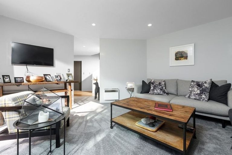 Photo of property in 88c Coronation Road, Hillcrest, Auckland, 0627