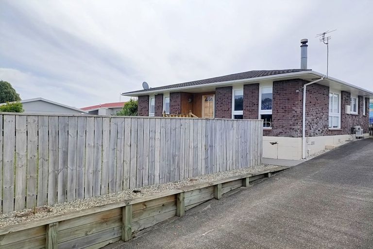 Photo of property in 7 Oleander Place, Bell Block, New Plymouth, 4312