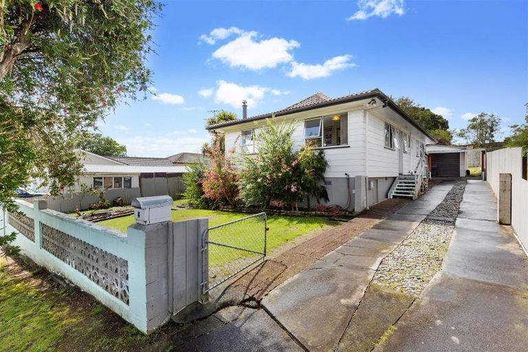 Photo of property in 4 Rako Place, Manurewa, Auckland, 2102