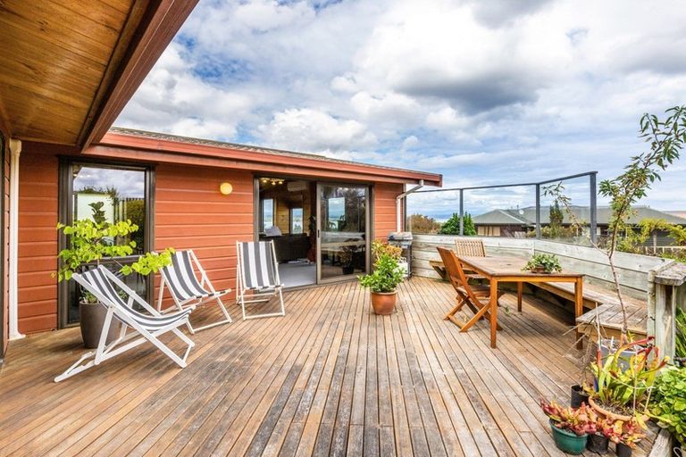 Photo of property in 110 Acacia Bay Road, Nukuhau, Taupo, 3330
