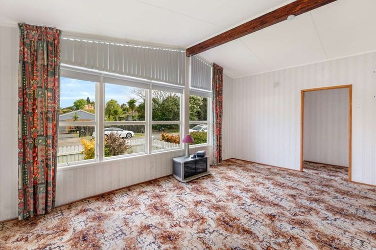 Photo of property in 23 Fernleigh Avenue, Waiuku, 2123