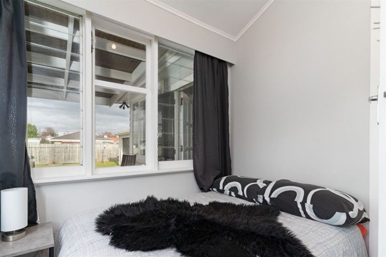 Photo of property in 121 Dixon Street, Masterton, 5810