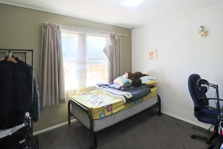 Photo of property in 44 Coast Road, Wainuiomata, Lower Hutt, 5014