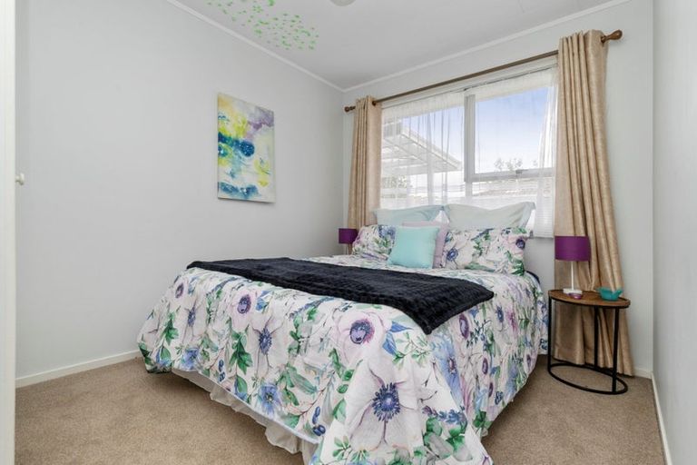 Photo of property in 7 Talmar Place, Massey, Auckland, 0614