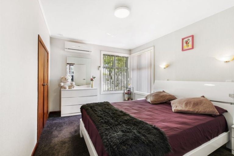 Photo of property in 2/6 Patons Road, Howick, Auckland, 2014