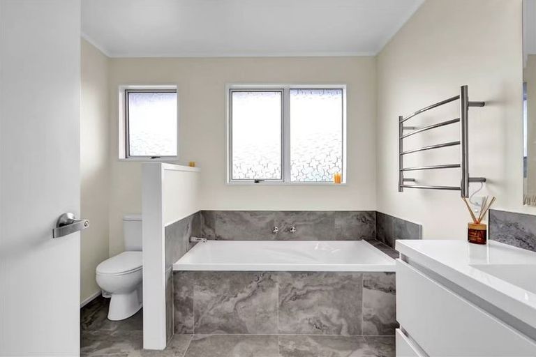 Photo of property in 3 Veronica Place, Bell Block, New Plymouth, 4312