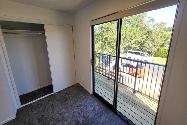 Photo of property in 1/137 Tirimoana Road, Te Atatu South, Auckland, 0602