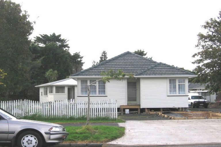 Photo of property in 5 Robertson Road, Ranui, Auckland, 0612