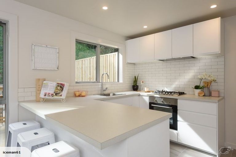 Photo of property in 12a Rarangi Way, Owhiro Bay, Wellington, 6023