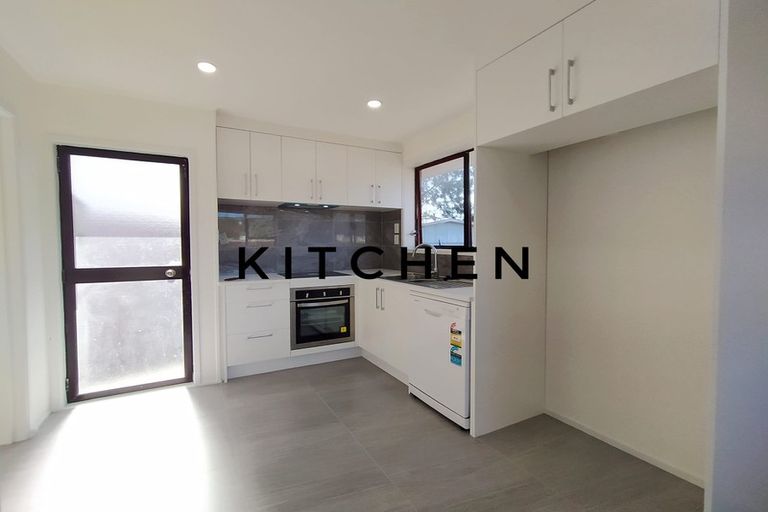 Photo of property in 13 Tangelo Place, Bucklands Beach, Auckland, 2012