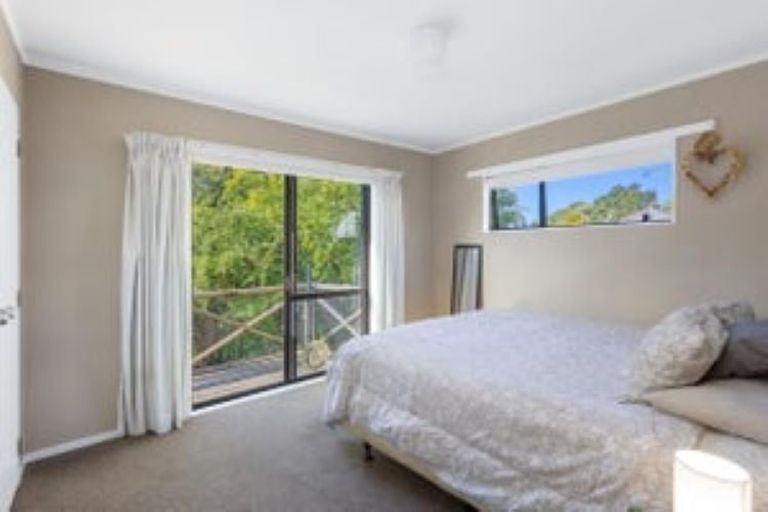 Photo of property in 38a Hammond Avenue, Hatfields Beach, Orewa, 0931