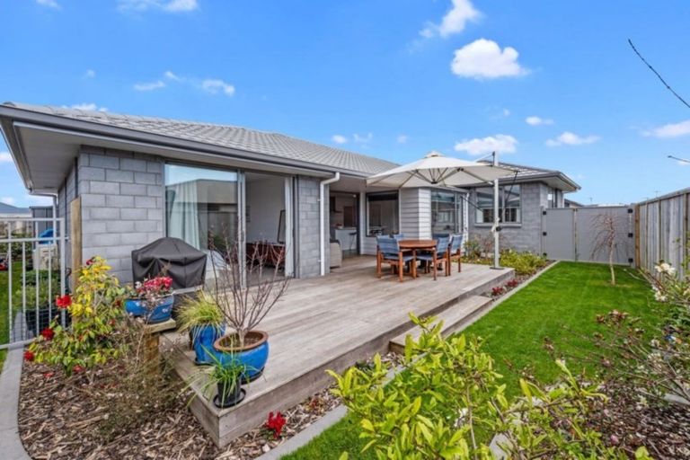 Photo of property in 39 Kahuparere Crescent, Pyes Pa, Tauranga, 3112