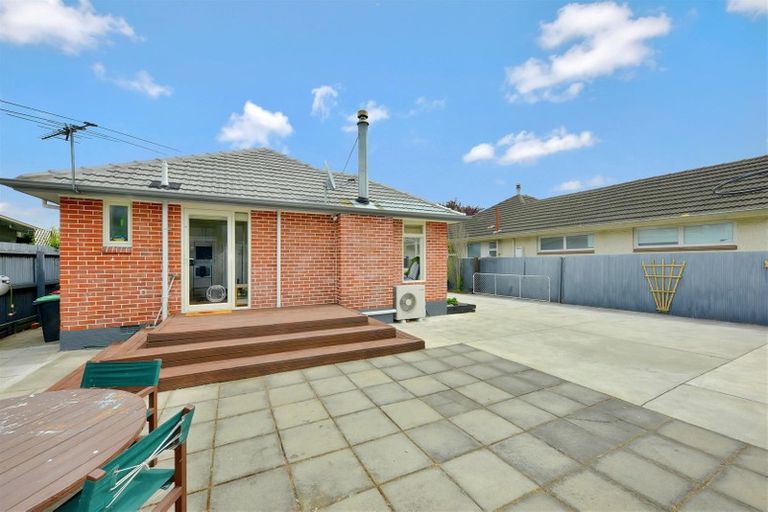 Photo of property in 19 Barclay Place, Burwood, Christchurch, 8061