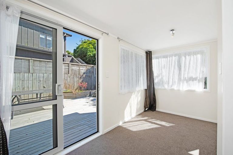 Photo of property in 12 Cambrian Street, Churton Park, Wellington, 6037