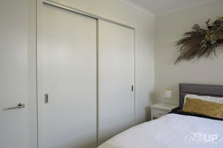 Photo of property in 4/2 Warrant Officer Lane, Hobsonville, Auckland, 0616