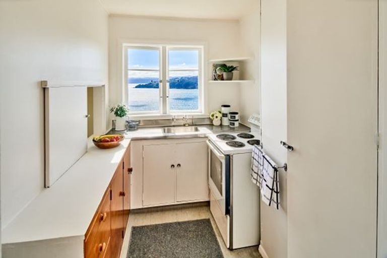 Photo of property in 93b Grafton Road, Roseneath, Wellington, 6011