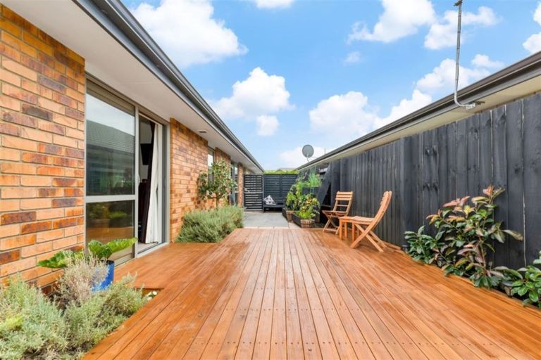 Photo of property in 11 Gallaghan Close, Wigram, Christchurch, 8042