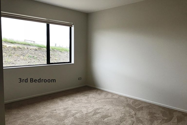 Photo of property in 13 Mclachlan Way, Pokeno, 2471