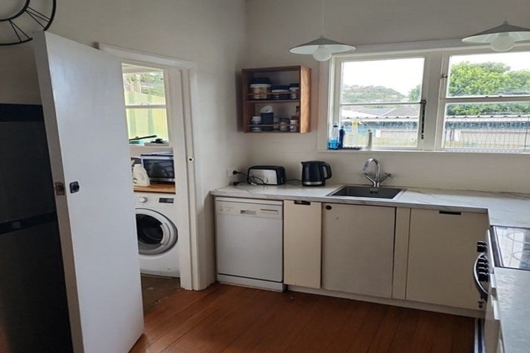 Photo of property in 83 Sunshine Avenue, Karori, Wellington, 6012