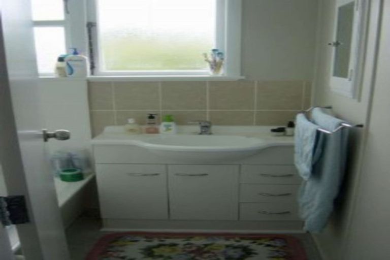 Photo of property in 22 Maher Street, Elderslea, Upper Hutt, 5018