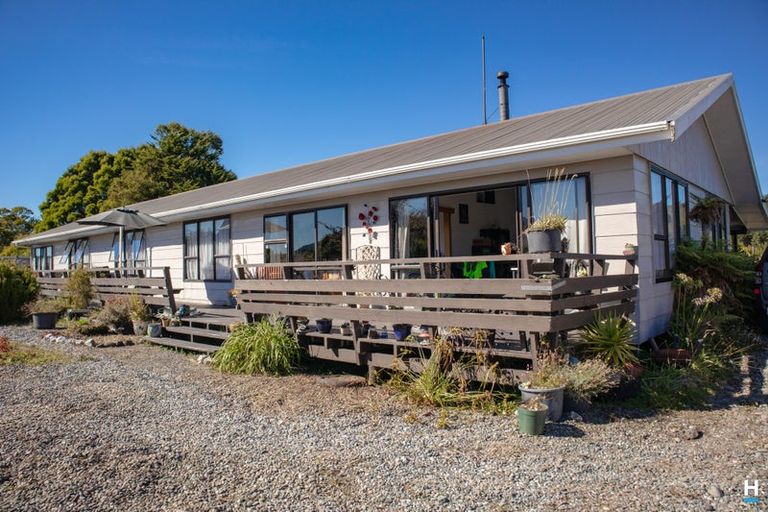 Photo of property in 481 Main Road, Kaiata, Greymouth, 7805