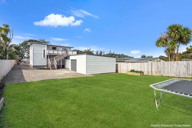 Photo of property in 8 James Mcleod Road, Shelly Beach, Helensville, 0874