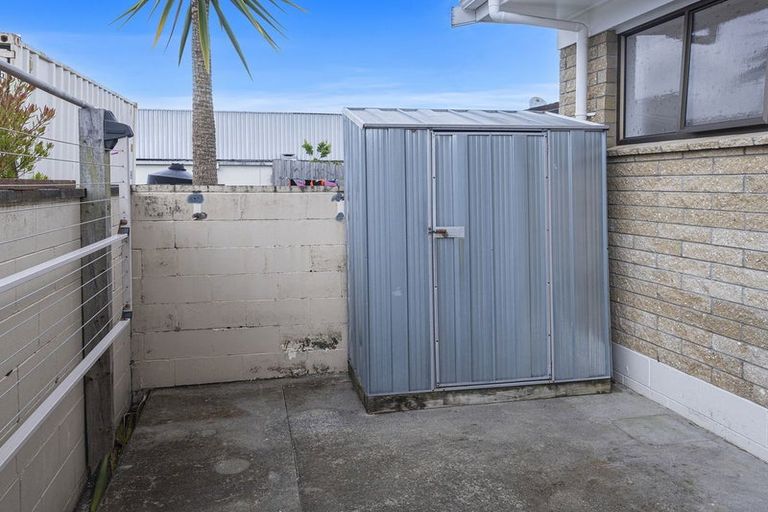 Photo of property in 27 Kamo Road, Regent, Whangarei, 0112