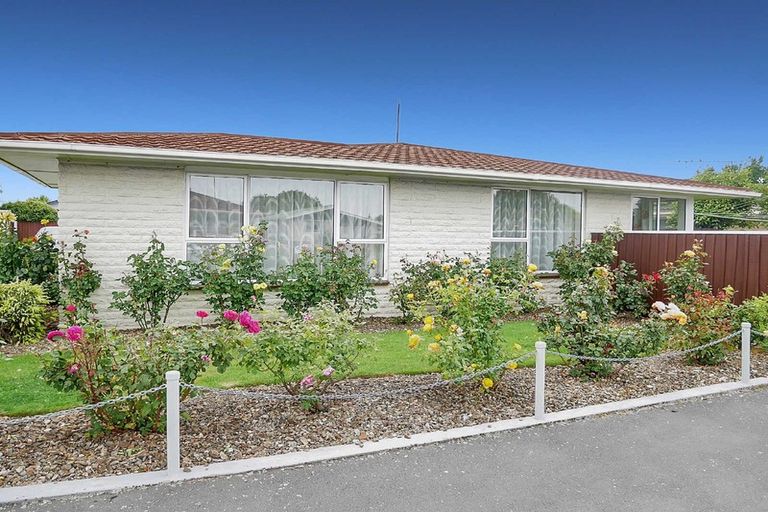Photo of property in 1/21 Apollo Place, Papanui, Christchurch, 8052