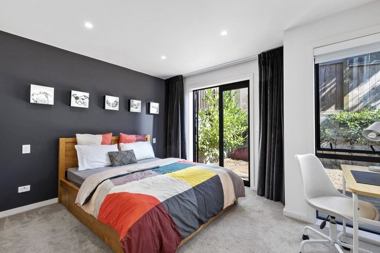 Photo of property in 58c Potter Avenue, Northcote, Auckland, 0627