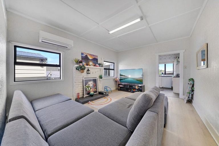 Photo of property in 43 Jellicoe Avenue, Tuakau, 2121