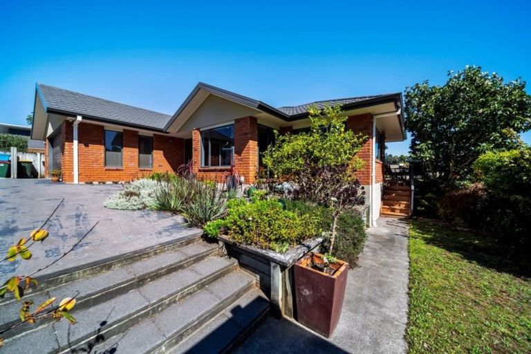 Photo of property in 223 Heta Road, Merrilands, New Plymouth, 4312