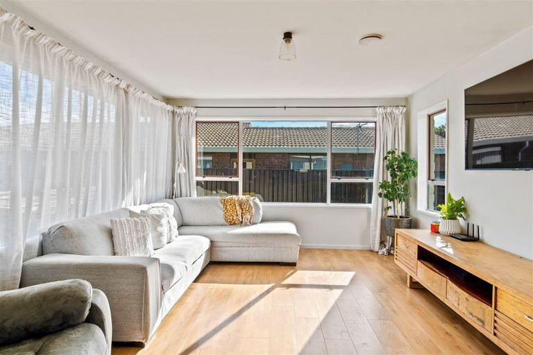 Photo of property in 59 Halswell Junction Road, Halswell, Christchurch, 8025