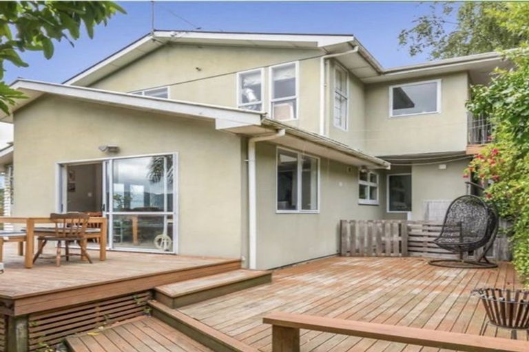 Photo of property in 18 Major Drive, Kelson, Lower Hutt, 5010