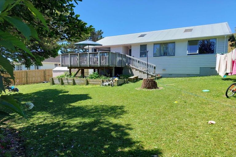 Photo of property in 6 Kaituna Street, Waitangirua, Porirua, 5024