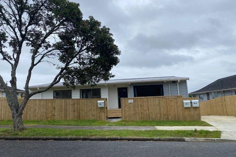 Photo of property in 24 Lewisham Street, Highland Park, Auckland, 2010