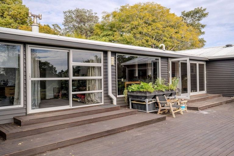 Photo of property in 1666 Springbank Road, Kerikeri, 0293