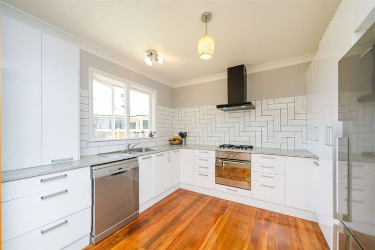 Photo of property in 90 College Street, Awapuni, Palmerston North, 4412
