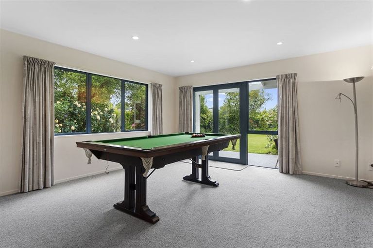 Photo of property in 37 Stanbury Avenue, Somerfield, Christchurch, 8024