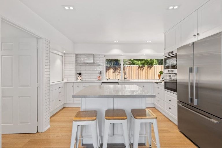 Photo of property in 7 Assisi Street, Mount Pleasant, Christchurch, 8081