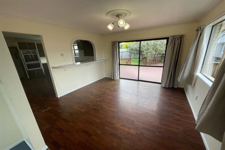 Photo of property in 32 Grosvenor Street, Cambridge, 3434