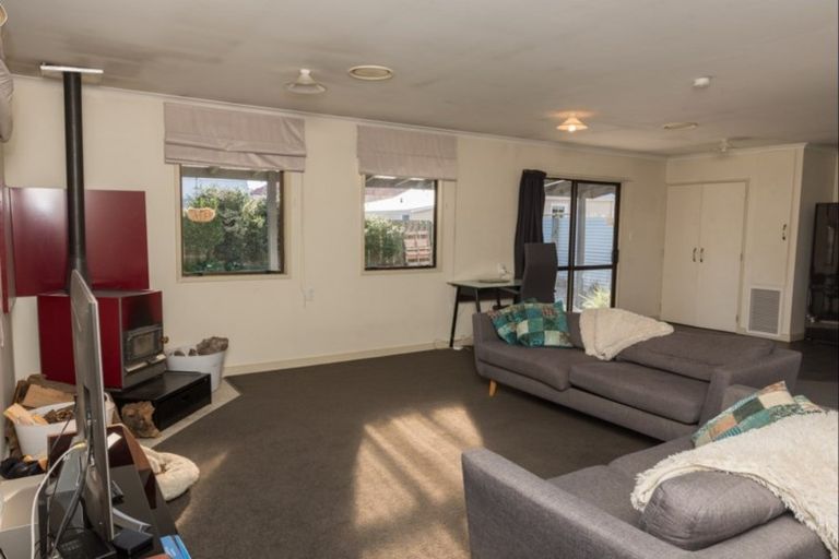 Photo of property in 17 Mcmillan Street, Methven, 7730